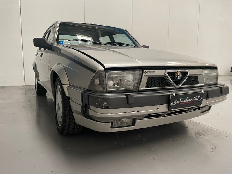 1989 Alfa Romeo 75 - 2 1989 Alfa Romeo 75 - 2
