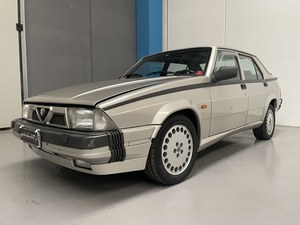1989 Alfa Romeo 75