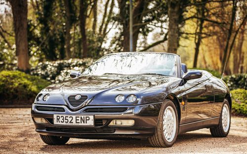1998 Alfa Romeo Spider T Spark 16 V (picture 1 of 12)