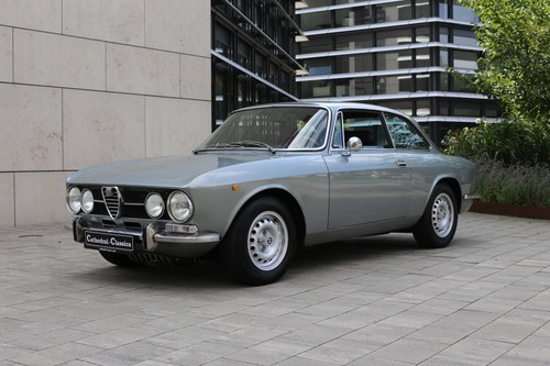 1972 An exquisite Alfa Romeo 2000 GT Veloce - Tipo 105.21 SOLD