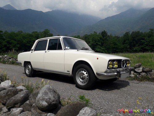 1973 alfa romeo 2000 berlina 105.12