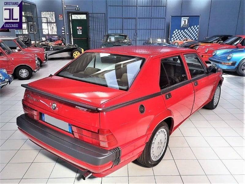 1991 Alfa Romeo 75 - 4