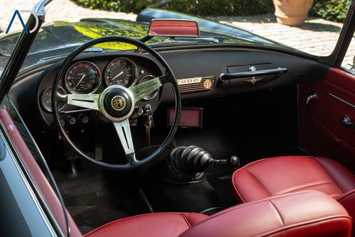 1961 Alfa Romeo 2000 - 8