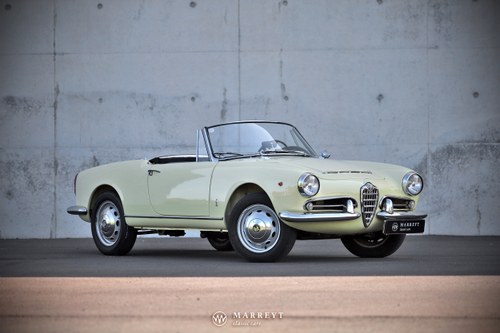 1965 Alfa Romeo Giulia 1600 Spider - Rare Giallo Paglierino Te koop