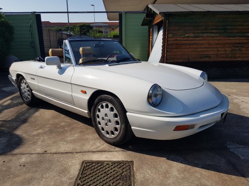 1991 Alfa Romeo Spider Duetto