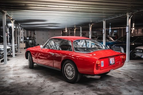 1965 Alfa Romeo 2600 Sprint - 6