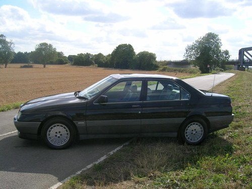 Alfa Romeo 164 Lusso 3.0 with Plate worth £600