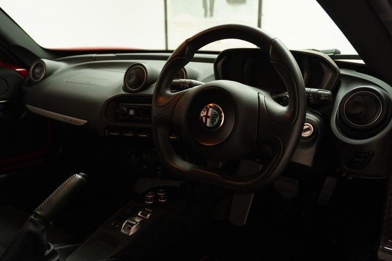 2016 Alfa Romeo 4C - 4