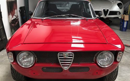 1968 Alfa Romeo GT (picture 1 of 11)