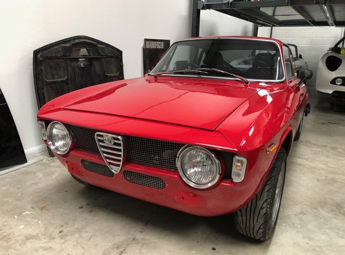 1968 Alfa Romeo GT - 2