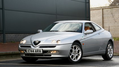 2004 Alfa Romeo GTV