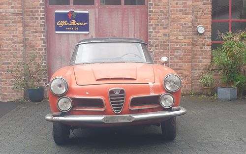 1963 Alfa Romeo 2600 (picture 1 of 8)