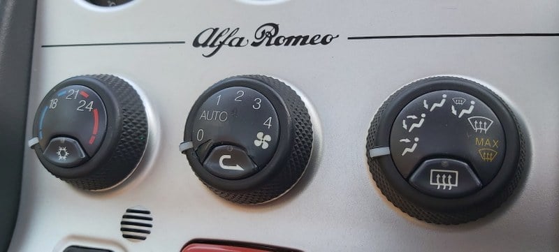 2001 Alfa Romeo GTV - 4