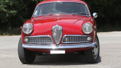 Alfa Romeo GIULA SPRINT 1600