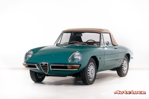1966 Alfa Romeo Spider (Duetto) - 2