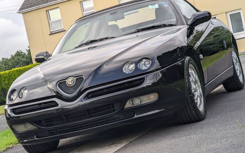 2001 Alfa Romeo Spider (GTV) (picture 1 of 54)