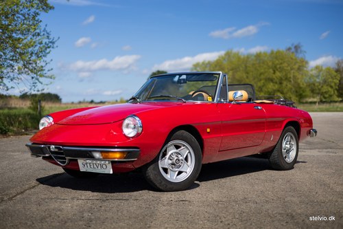1980 Alfa Spider 2000 LHD classic red with new engine & gearbox VENDU