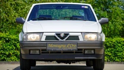 1990 Alfa Romeo 75