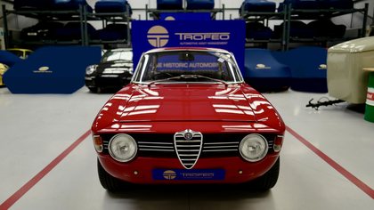 1967 Alfa Romeo Giulia Sprint GT Veloce