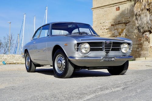 Alfa Romeo Giulia GT 1300 Junior "Scalino" 1970 A vendre