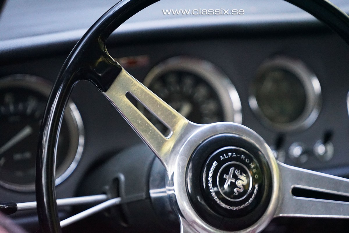 1966 Alfa Romeo Giulia Bleu Manuel, 5 vitesses Conduite à gauche in ...