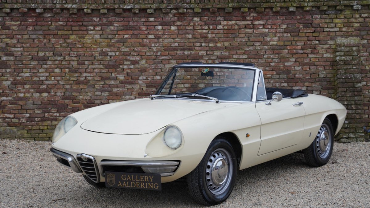 1967 Alfa Romeo Spider Beige Manuel, 5 vitesses Conduite à gauche in ...