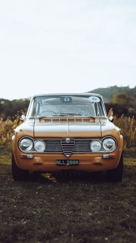 1972 Alfa Romeo Giulia Super. Alfaholics upgrades.