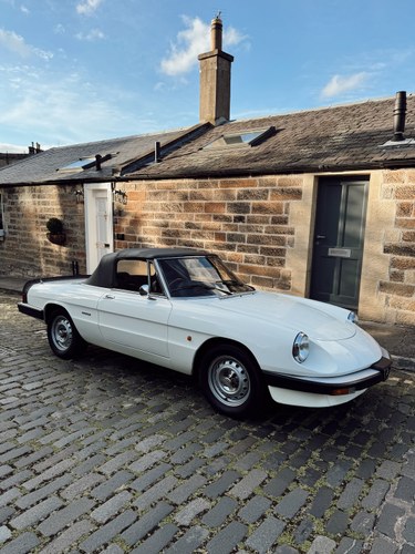 1986 Alfa Romeo 2000