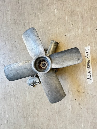 Water pump with fan for Alfa Romeo Giulietta type AR1315 A vendre