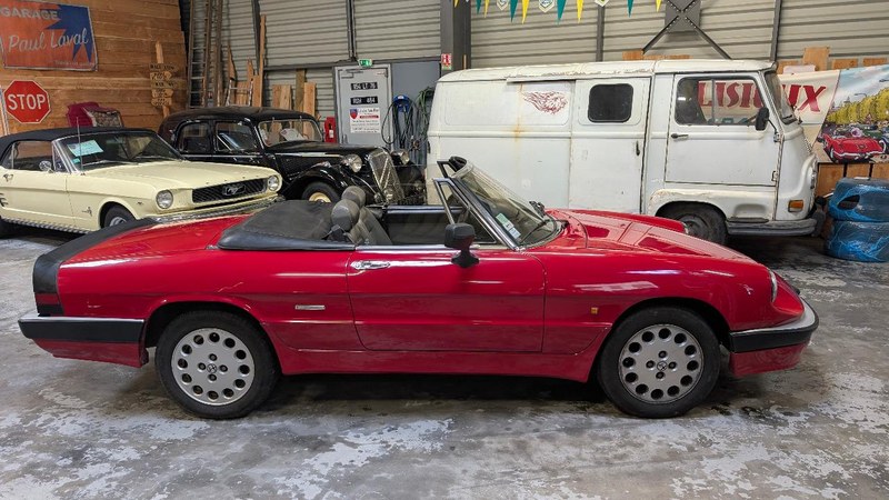 1987 Alfa Romeo Spider - 1 1987 Alfa Romeo Spider - 1