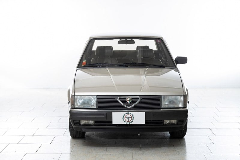 1987 Alfa Romeo 90 - 2 1987 Alfa Romeo 90 - 2