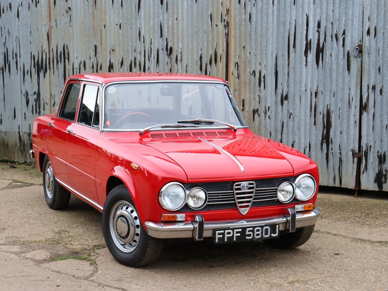 Alfa Romeo Giulia Super