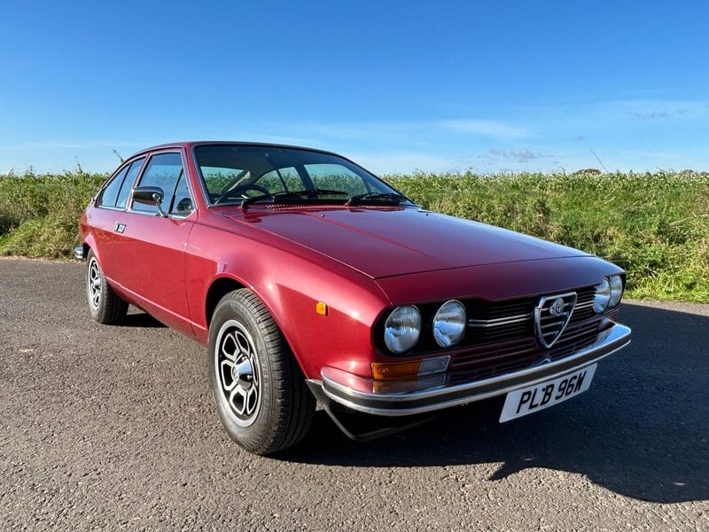 Rapid Classics: Eine Suche. Alle Oldtimer. 20 » Rapid Classics: Eine Suche. Alle Oldtimer. Alfa Romeo Alfetta GTV 2.0 'Strada'