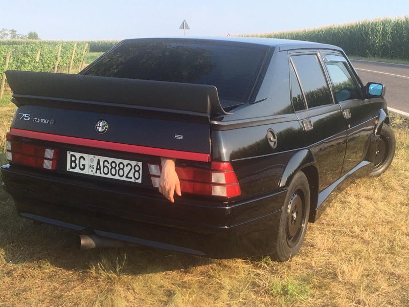 1991 Alfa Romeo 75 - 2 1991 Alfa Romeo 75 - 2