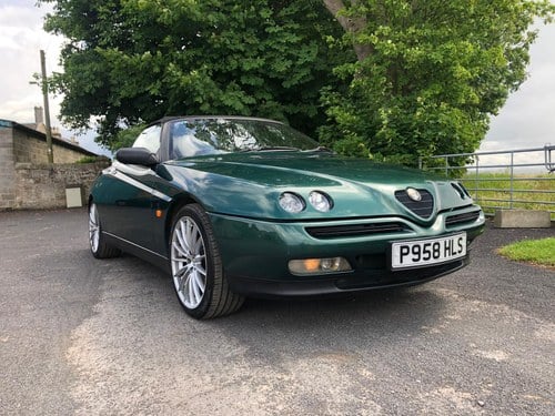 1996 Alfa Romeo Spider T Spark 16V