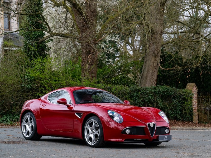 Alfa Romeo 8C Coupé