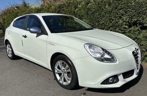 2014 Alfa Romeo Giulietta Distinctive 1.6 JTDM-2 Manual 105B