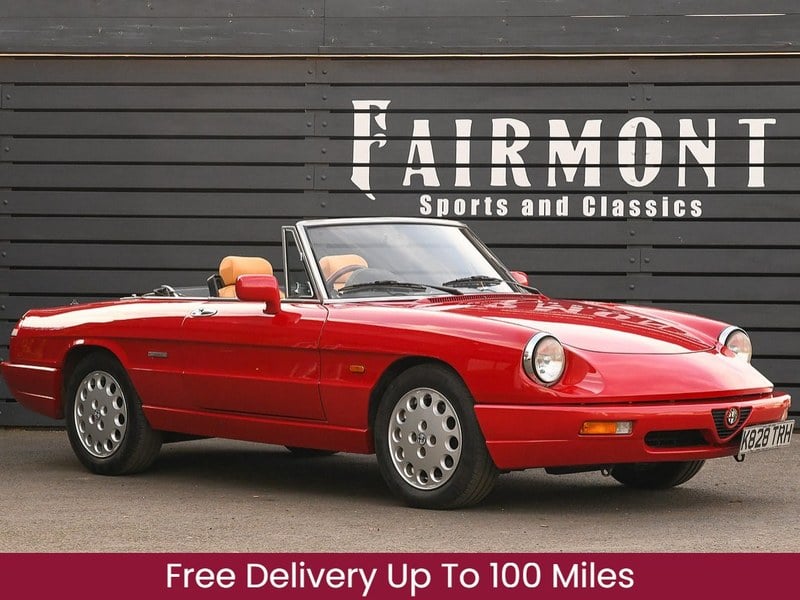 Alfa Romeo Spider S4 - Chic Italian