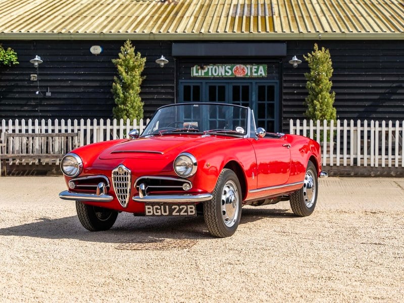 Rapid Classics: Eine Suche. Alle Oldtimer. 27 » Rapid Classics: Eine Suche. Alle Oldtimer. 1963 Alfa Romeo Giulia 1600 Spider