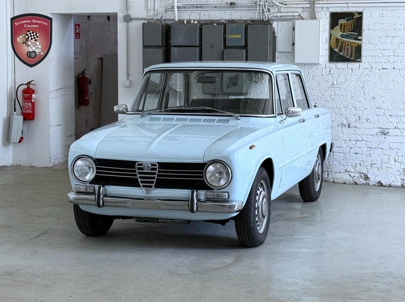 1969 Alfa Romeo Giulia - 2 1969 Alfa Romeo Giulia - 2