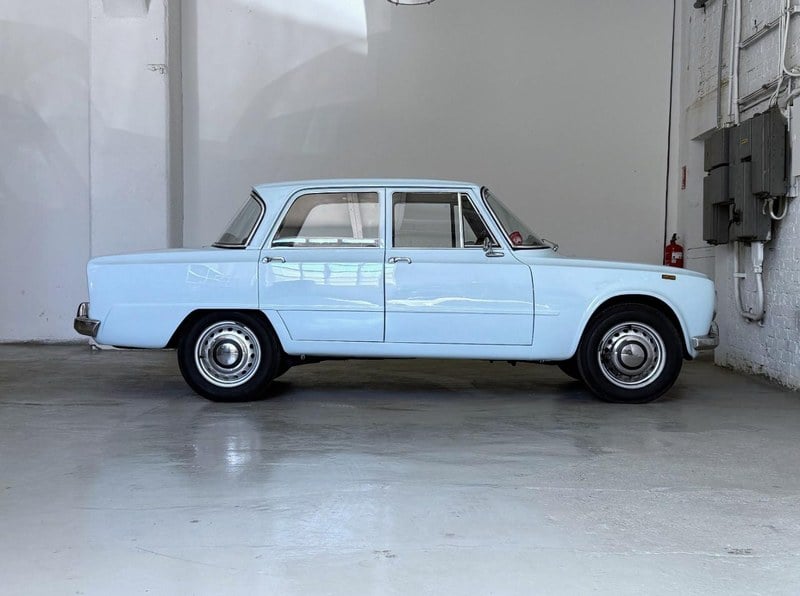 1969 Alfa Romeo Giulia - 2 1969 Alfa Romeo Giulia - 2