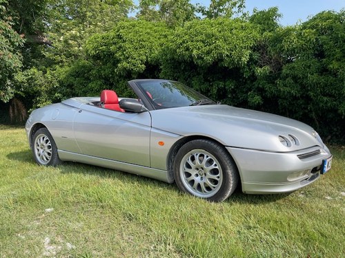 2000 Alfa Romeo Spider