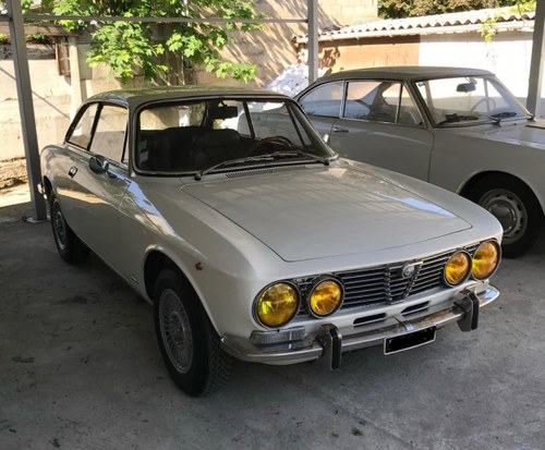 1972 ALFA ROMEO Giulia 2000 GTV A vendre