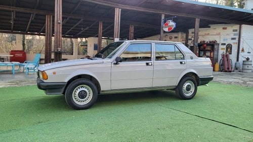 Alfa Romeo Giulietta 1.3 I Serie – 1979 Till salu