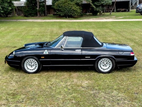 1991 Alfa Romeo Spider Veloce 2000