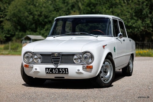 1967 Alfa Romeo Giulia TI Super Recreazione w/2-liter LSD leather VERKAUFT