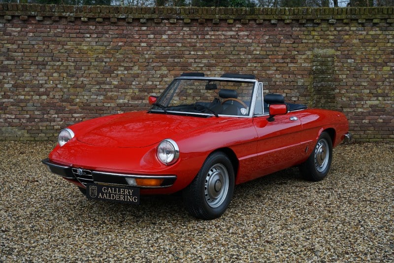 1982 Alfa Romeo Spider - 1 1982 Alfa Romeo Spider - 1