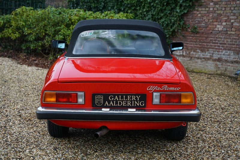 1982 Alfa Romeo Spider - 2 1982 Alfa Romeo Spider - 2