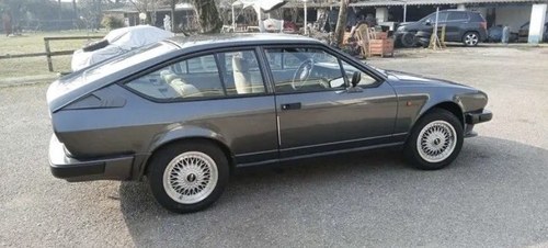 1981 Alfa Romeo ALFETTA GTV 2.0 130 CV ASI