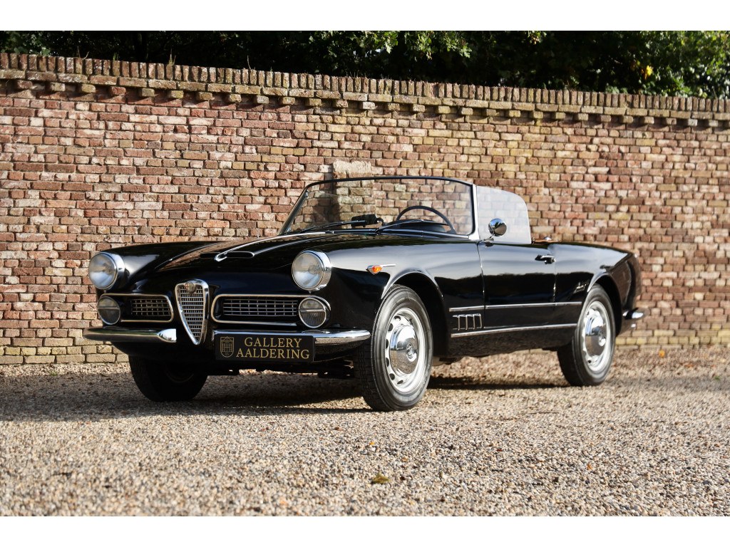 Alfa Romeo 2000 Touring Spider Well restored, foto 1